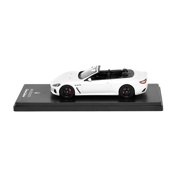 402-449 1/43 マセラティ Gran Cabrio Sport 1:43 GRANCABRIO BIANCO TSM – MaseratiStore