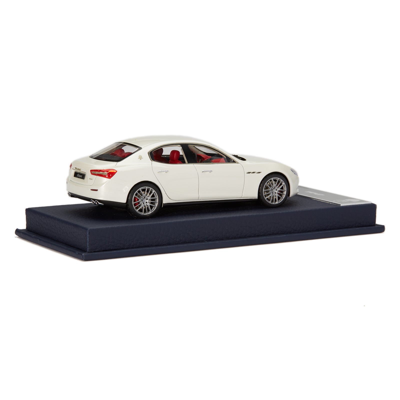 1:43 Ghibli MY14 Bianco Alpi – MaseratiStore