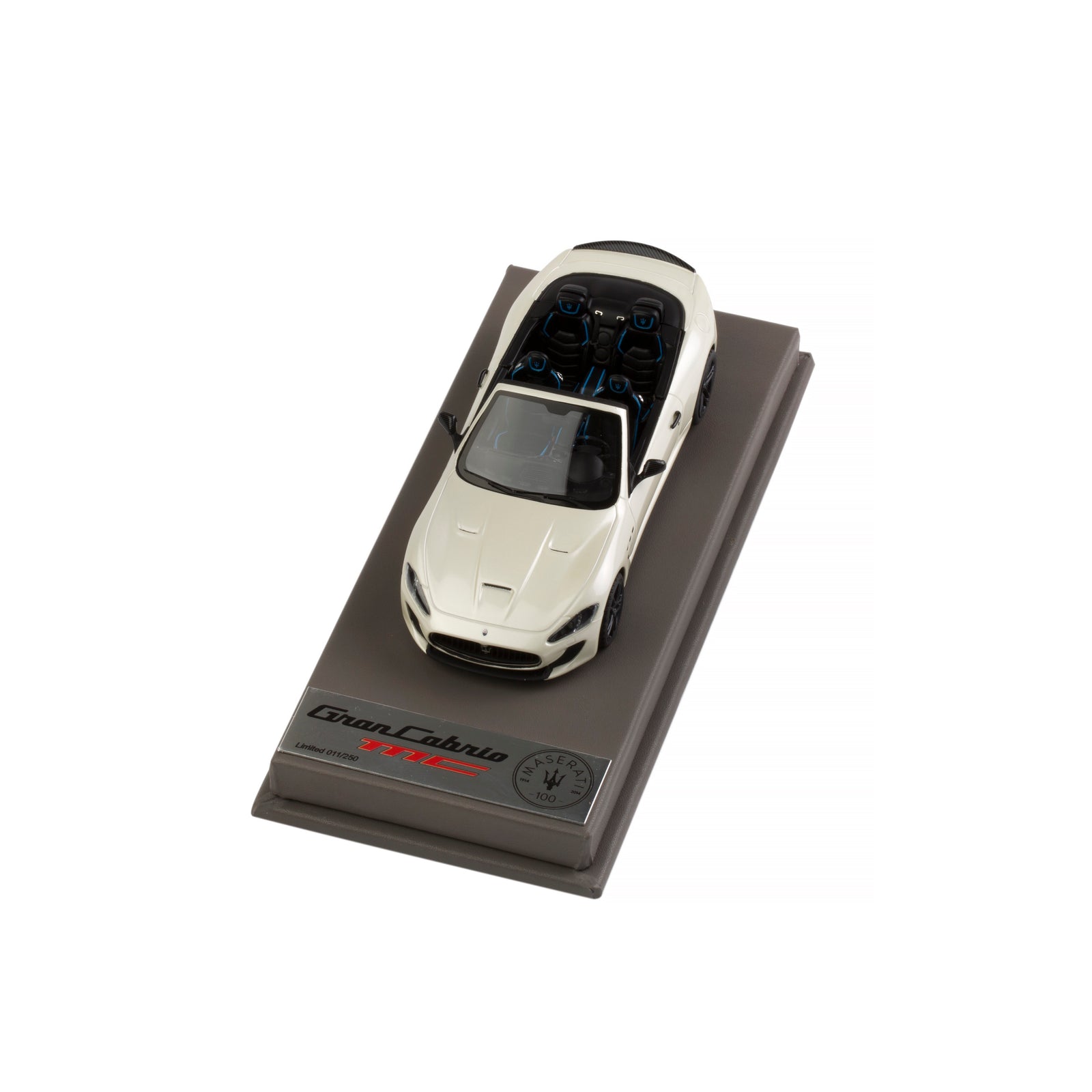 402-449 1/43 マセラティ Gran Cabrio Sport 1:43 GranCabrio MC Centennial Edition Bianco Birdcage – MaseratiStore