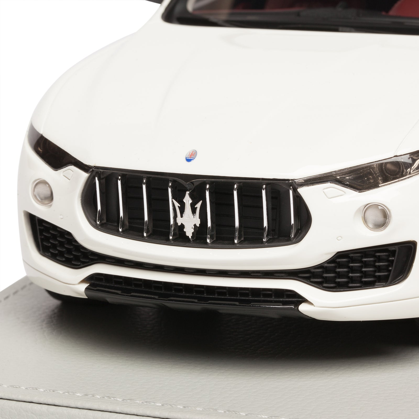1:18 Levante White – MaseratiStore