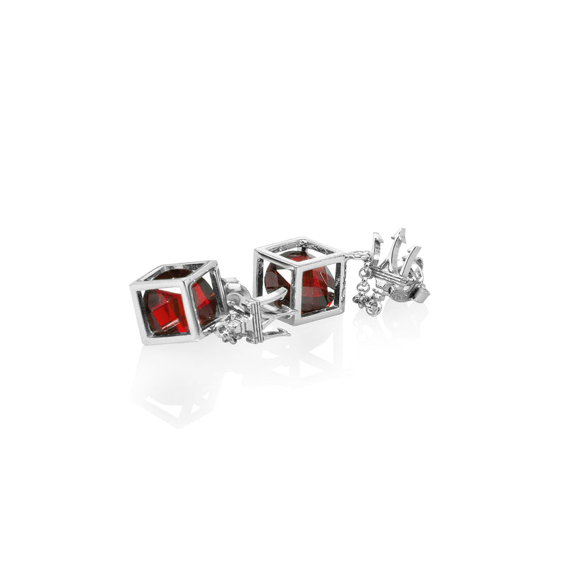 Drop earrings with red natural stones