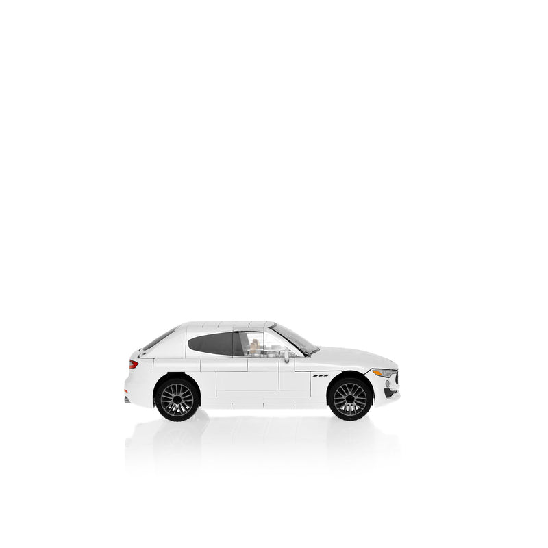 1:35 Levante Modellauto-Bausatz Weiß