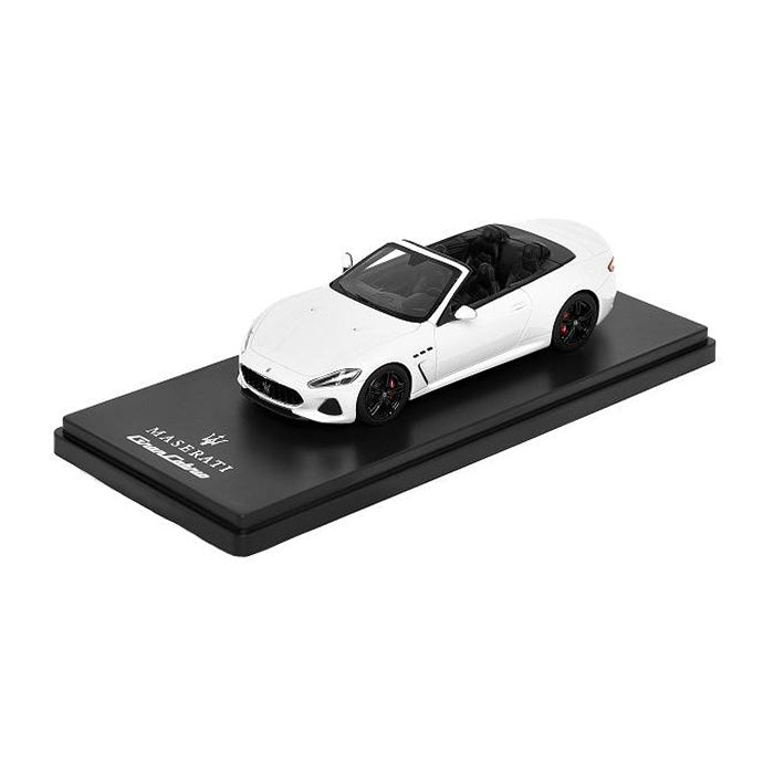 1:43 Grancabrio white TSM – MaseratiStore
