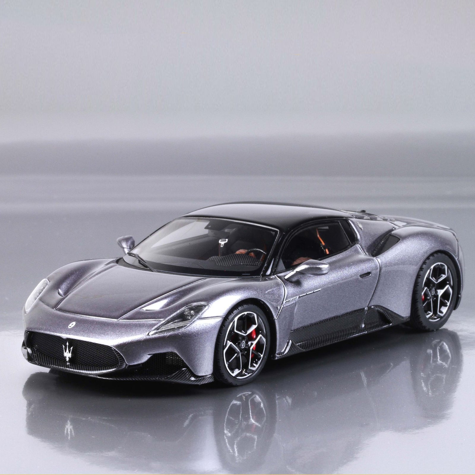 1:43 MC20 GRIGIO MISTERO – MaseratiStore